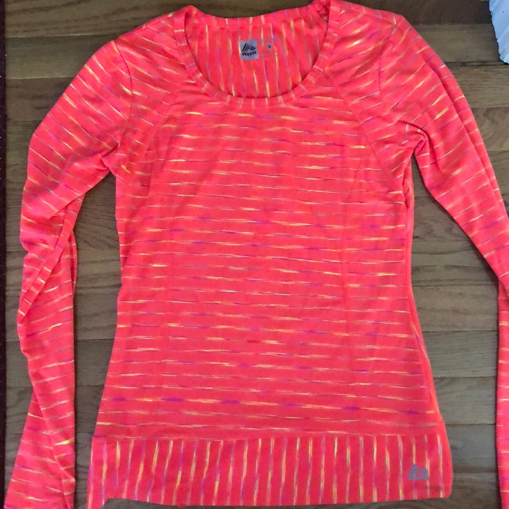 Fitted Running Long Sleeve Top with Thumb Slits